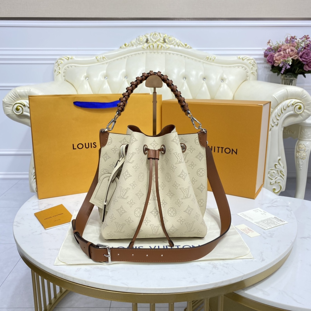 Louis Vuitton MURIA Bucket Bag Mahina Leather M55801 Cream